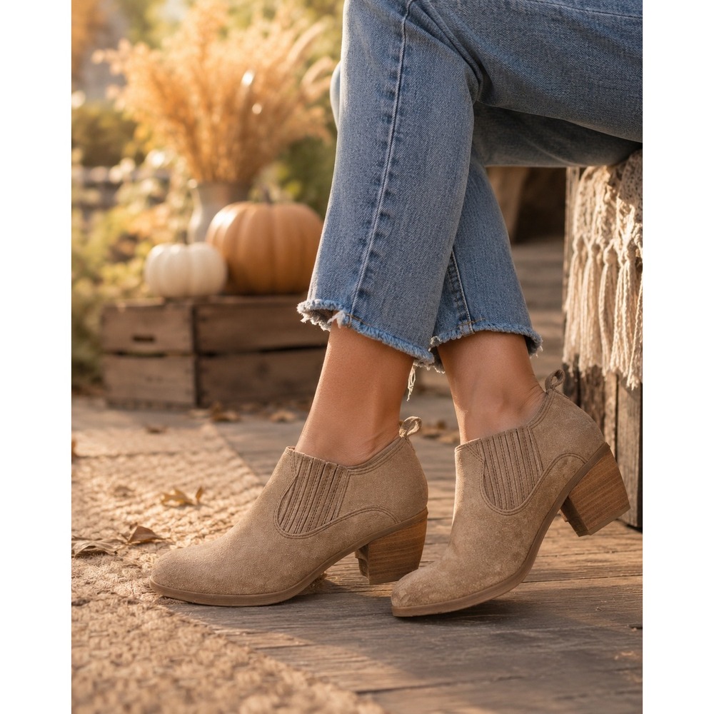 Comfortiva Womens CT0016590 Tan Suede Leather Ankle Booties Size 9M Western Boho